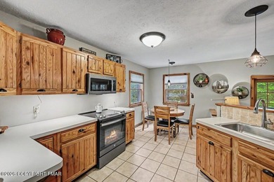 Located in the prestigious Pinecrest Lake Golf Country Club - photo 31
