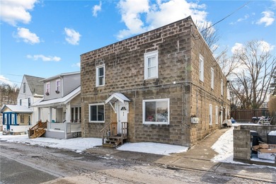 Allegheny River Townhome/Townhouse Sale Pending in New Kensington Pennsylvania