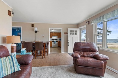 Rare opportunity to own the waterfront with an amazing sunset - photo 4
