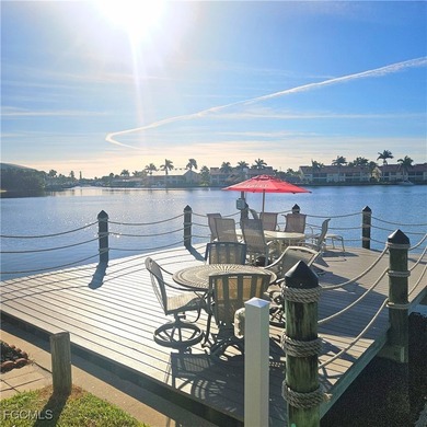Huge price reduction! Live in downtown paradise & watch the - photo 3