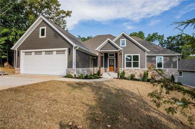 Lake Loch Lomond Home For Sale in Bella Vista Arkansas