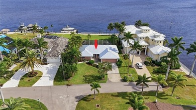 Caloosahatchee River Home For Sale in Cape Coral Florida