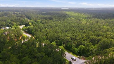 Located in the sought-after Martyn Woods community, this 5 - photo 11