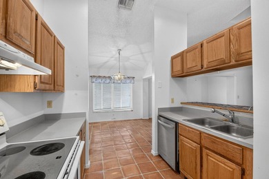 Priced to Sell! Don't miss this fantastic opportunity to own a - photo 11