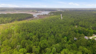 Located in the sought-after Martyn Woods community, this 5 - photo 13