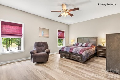 Are you looking for a waterfront home with serene lake and golf - photo 14