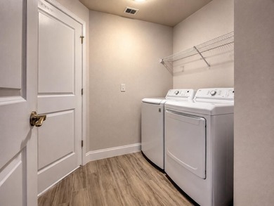 Fabulous Like-New Home located in small quiet Cul de sac. This - photo 18