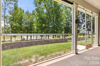 Are you looking for a waterfront home with serene lake and golf - photo 19
