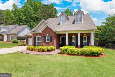 Lake Summergrove Home Sale Pending in Newnan Georgia