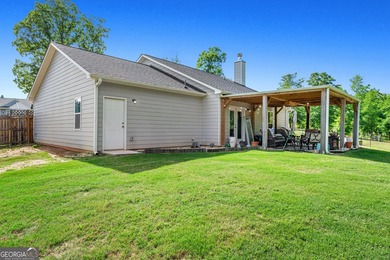 Built in 2023, this 3 bedroom, 2 bathroom home in North Point - photo 25