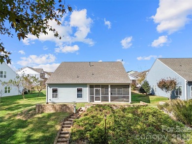 Are you looking for a waterfront home with serene lake and golf - photo 27