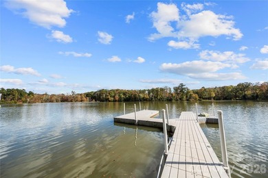 Are you looking for a waterfront home with serene lake and golf - photo 35