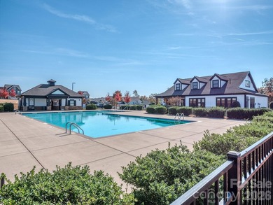 Are you looking for a waterfront home with serene lake and golf - photo 39