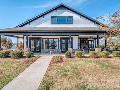 Are you looking for a waterfront home with serene lake and golf - photo 41