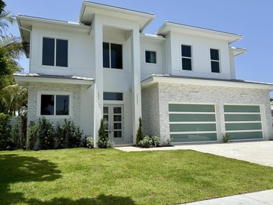 Brand new construction in the heart of SoSo on a coveted - photo 1