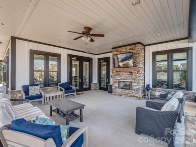 Are you looking for a waterfront home with serene lake and golf - photo 43