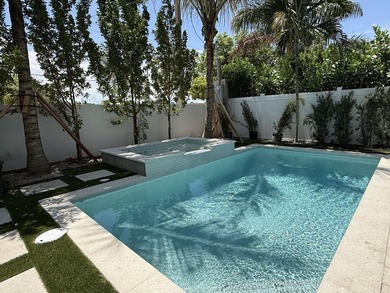 Brand new construction in the heart of SoSo on a coveted - photo 4