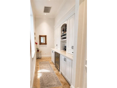 Ultimate single-family residence with approx 5000 sq feet to - photo 9