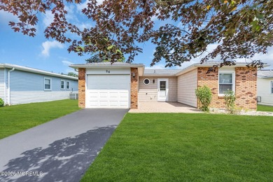 Welcome to this beautifully renovated Melville model in the - photo 4