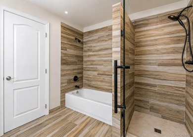 Experience waterfront luxury living in this beautifully - photo 11
