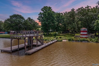 Contemporary lake living on beautiful Weiss Lake! This 4BR/4BA - photo 1
