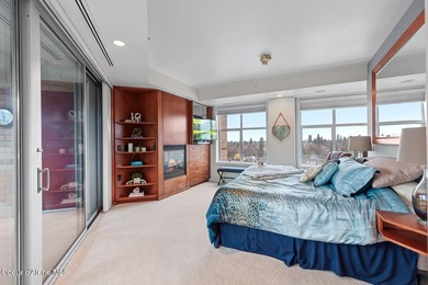 Experience premier downtown lakeview living in this 10th-floor - photo 14
