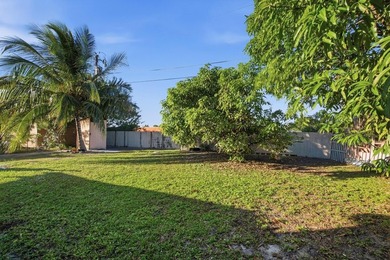 Discover this charming 4-bedroom, 2-bath single-family home in - photo 3