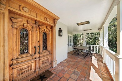 Experience timeless elegance and coastal charm in this - photo 2