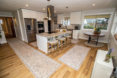 Discover the ideal North Idaho homestead on 40+ fully fenced - photo 11