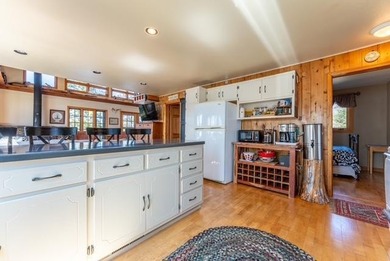 Professional photos coming soon! One of Rainy Lake's premier - photo 12