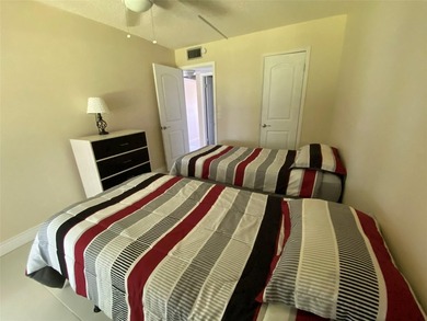 CORNER UNIT! VERY BRIGHT ! FIRST FLOOR,! QUIET AREA OF THE - photo 14