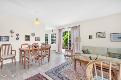 Welcome to 7 Elm Ct in Pheasant Run, a desirable 55+ active - photo 6