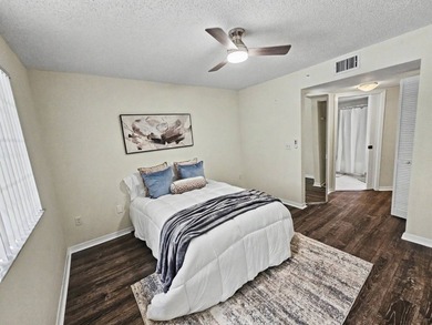 LAKE VIEWS, A PRIVATE GARAGE, AND RESORT-STYLE AMENITIES IN THE - photo 27