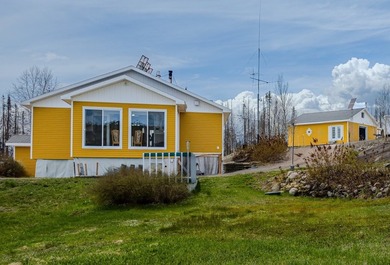 (private lake, pond, creek) Home For Sale in Rivière-Aux-Outardes Quebec