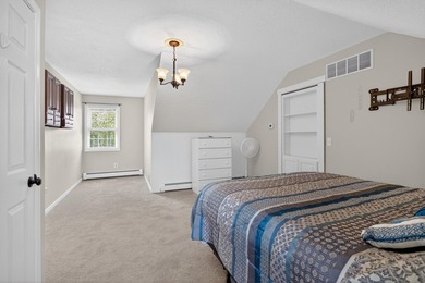 Spacious and beautifully maintained 4-bedroom, 4-bath home - photo 46