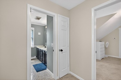 Spacious and beautifully maintained 4-bedroom, 4-bath home - photo 50