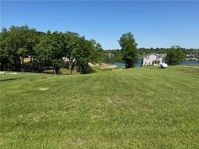 Build your dream lake home on this stunning waterfront lot - photo 4