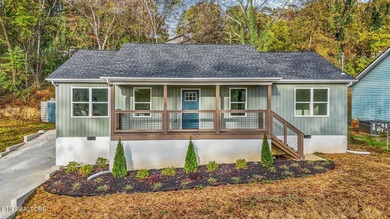 Fort Loudoun Lake Home Sale Pending in Knoxville Tennessee