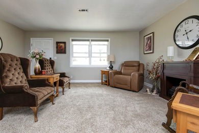 Looking for a home with a beautiful lake view? This inviting - photo 5
