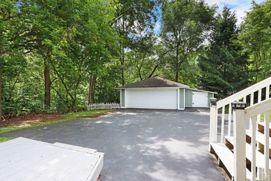 Experience the best of Chain O'Lakes living in this beautifully - photo 30