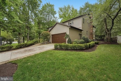 Welcome to 21 Teak Court & A One-of-a-Kind Retreat in Ridings of - photo 5