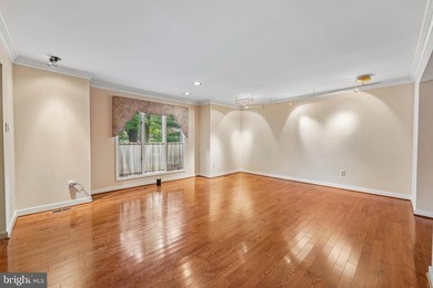 Welcome to 21 Teak Court & A One-of-a-Kind Retreat in Ridings of - photo 9
