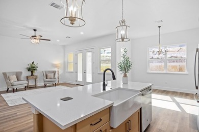 SELLER READY TO NEGOTIATE, BRING ALL OFFERS! Experience modern