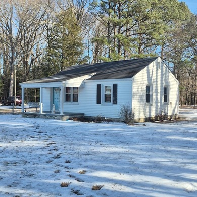Lake Home For Sale in Heathsville, Virginia
