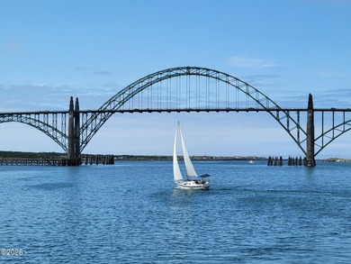 Perched above the Pacific Ocean just moments from Newport's - photo 44