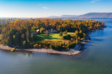 On a secluded headland offering ultimate privacy with 14.7 - photo 48