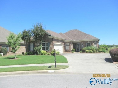 Come tour this Charming garden home in popular Somerset Lake - photo 1
