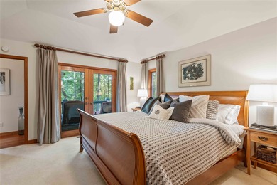 Welcome to this stunning mountain retreat with expansive views - photo 13