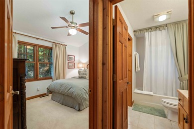 Welcome to this stunning mountain retreat with expansive views - photo 15
