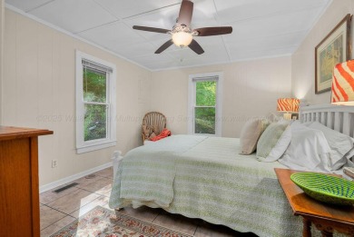 Smith Lake - Dave Wilson Circle, 3 BR, 2 BA, wooded lot, gentle - photo 17